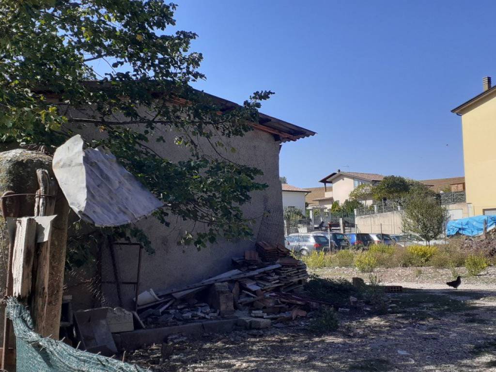 Rustico / casale a Perugia in Strada Eugubina - Foto 3