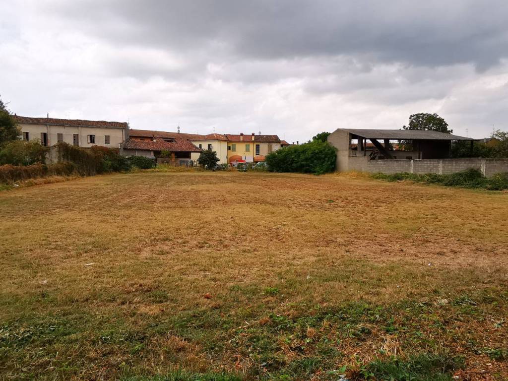 Terreno a Crespiatica in Via Aldo Moro - Foto 4