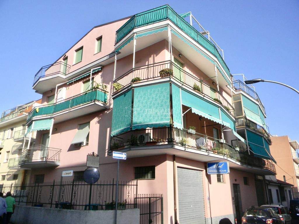 Appartamento a Loano in Via Umberto Giordano, 12 - Foto 2