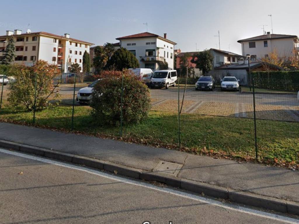 Box / garage a Pordenone in Viale Michelangelo Grigoletti - Foto 2