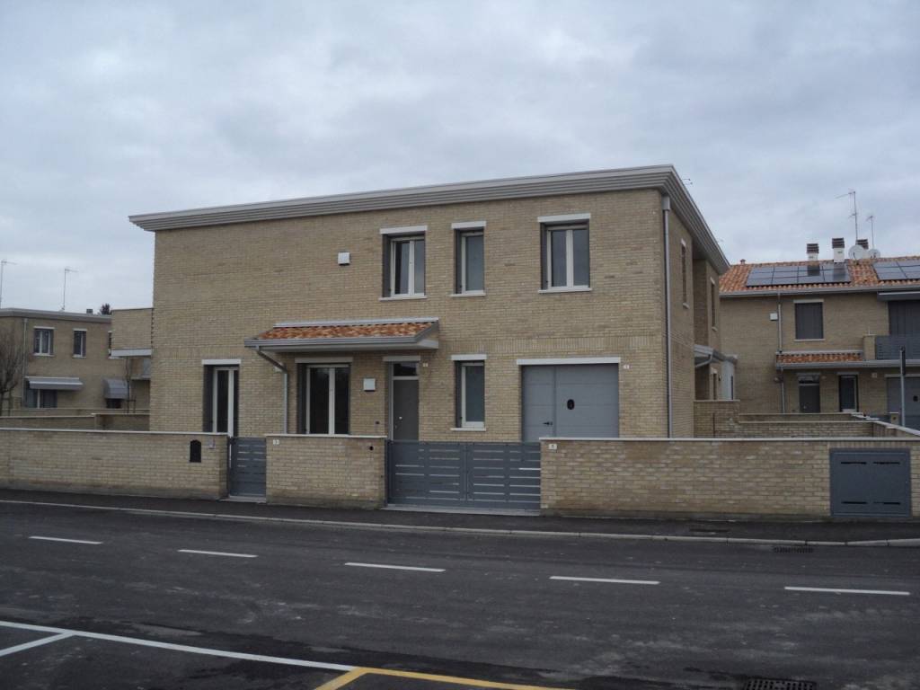 Villa a Copparo in VIA GIANNI RODARI - Foto 2