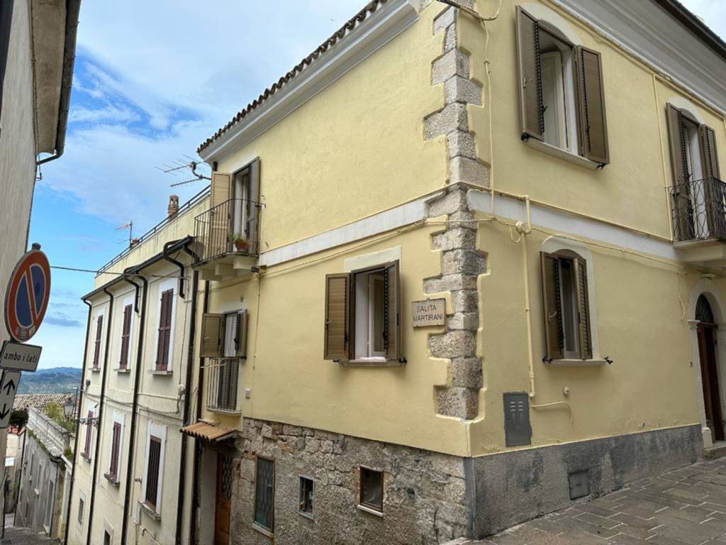 Casa indipendente a San valentino in abruzzo citeriore in Corso Vittorio Emanuele, 48 - Foto 2