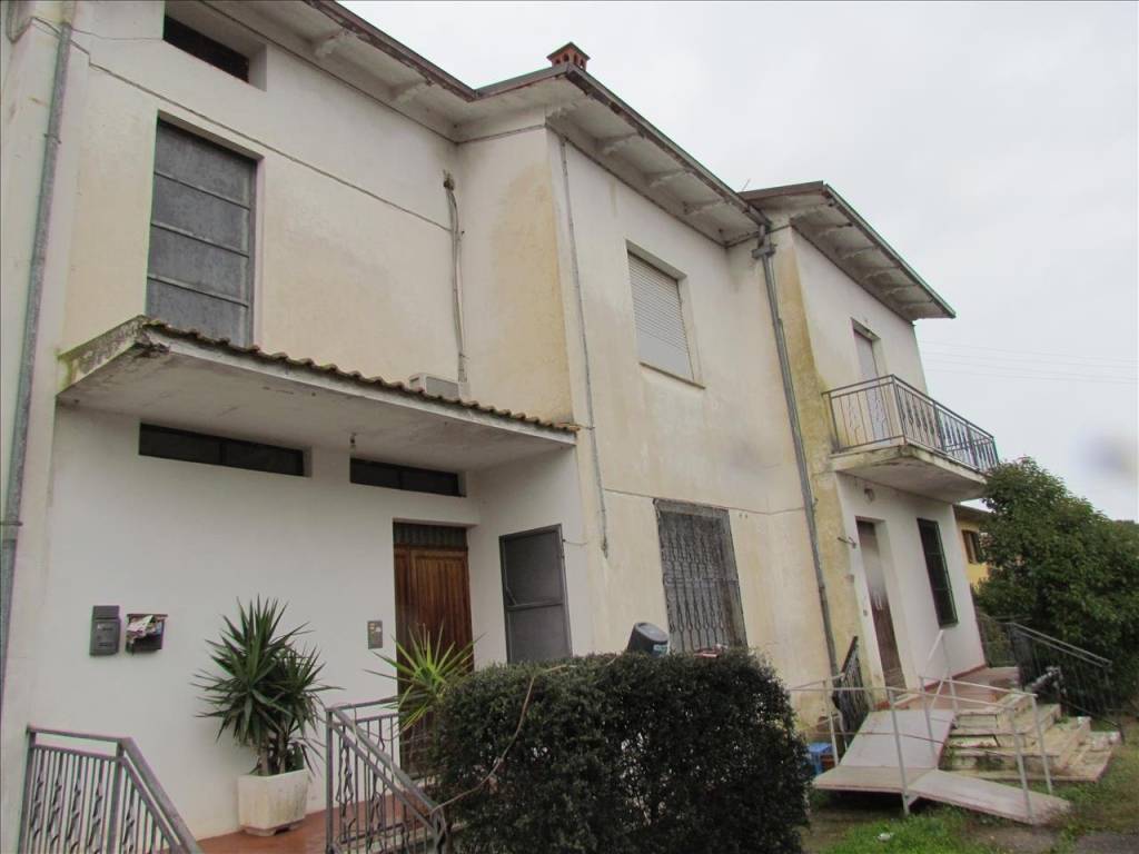 Appartamento a Castiglione del lago in Via G. Galeotti - Foto 5