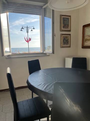 Appartamento a Viareggio in Via Amerigo Vespucci, 16 - Foto 2