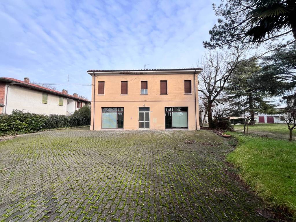 Palazzo / stabile a Lugo in Via de' Brozzi - Foto 2