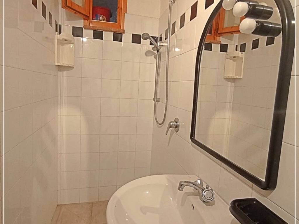 Appartamento a Castagneto carducci in Via Varese - Foto 3