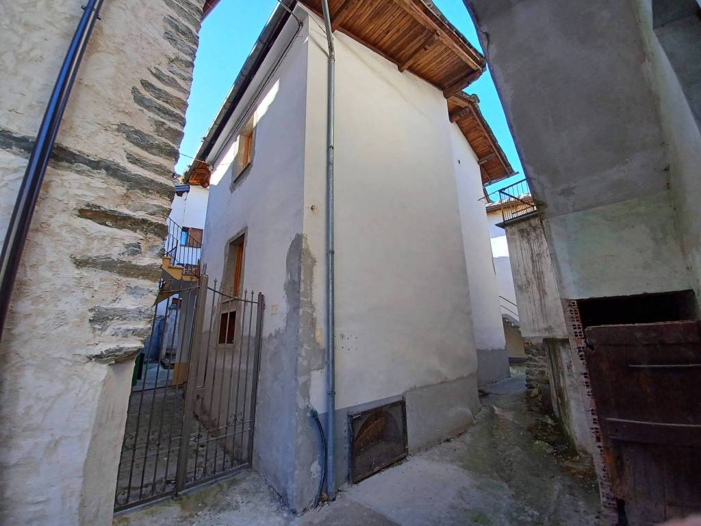 Casa indipendente a Hone in Via Vereyna 17 - Foto 2