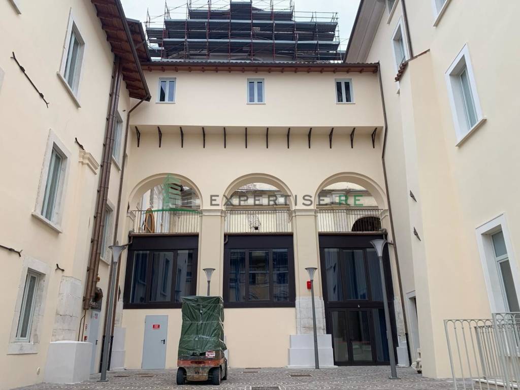 Palazzo / stabile a L'aquila in Via Andrea Bafile, 4 - Foto 4