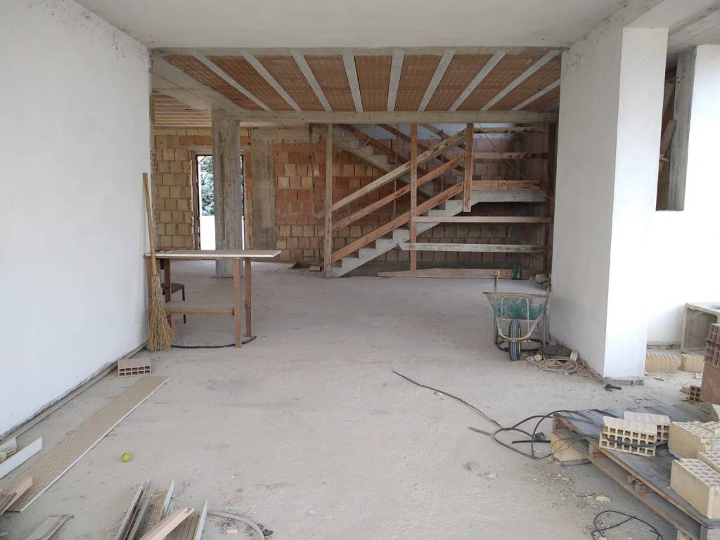 Palazzo / stabile a Collecorvino - Foto 4