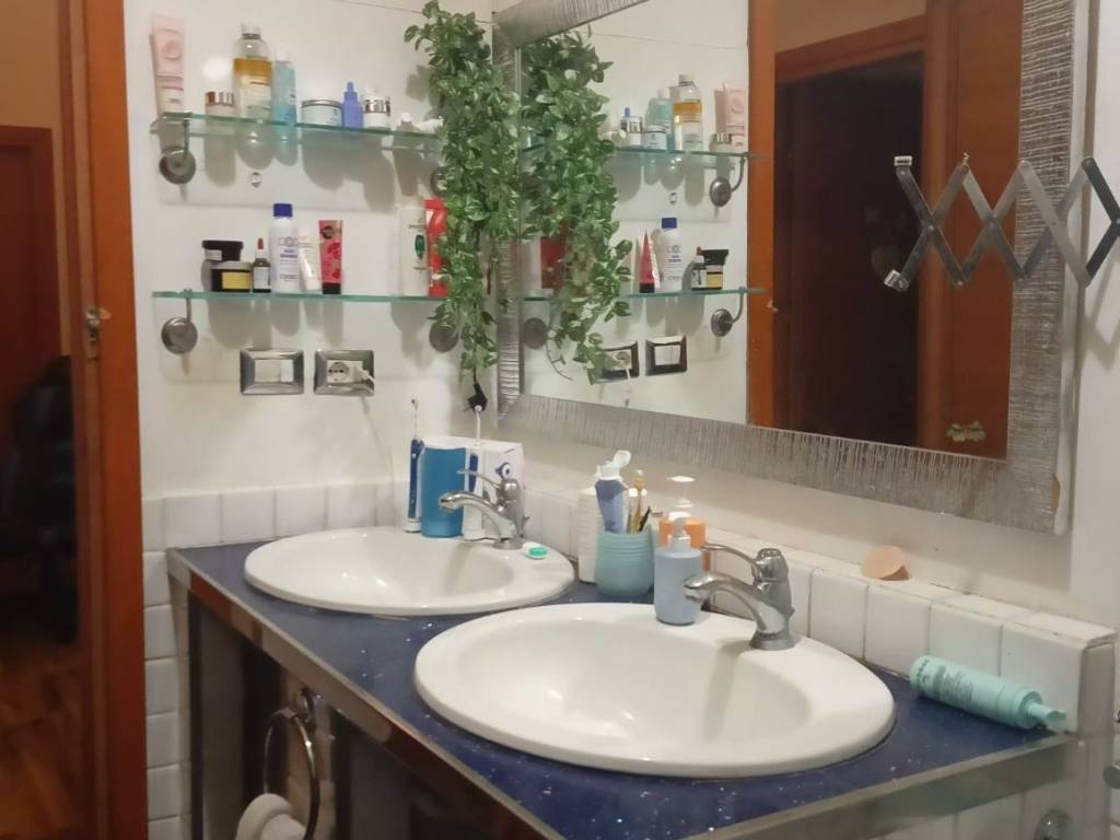 Appartamento a Genova in Via Contubernio G. B. d'Albertis - Foto 2