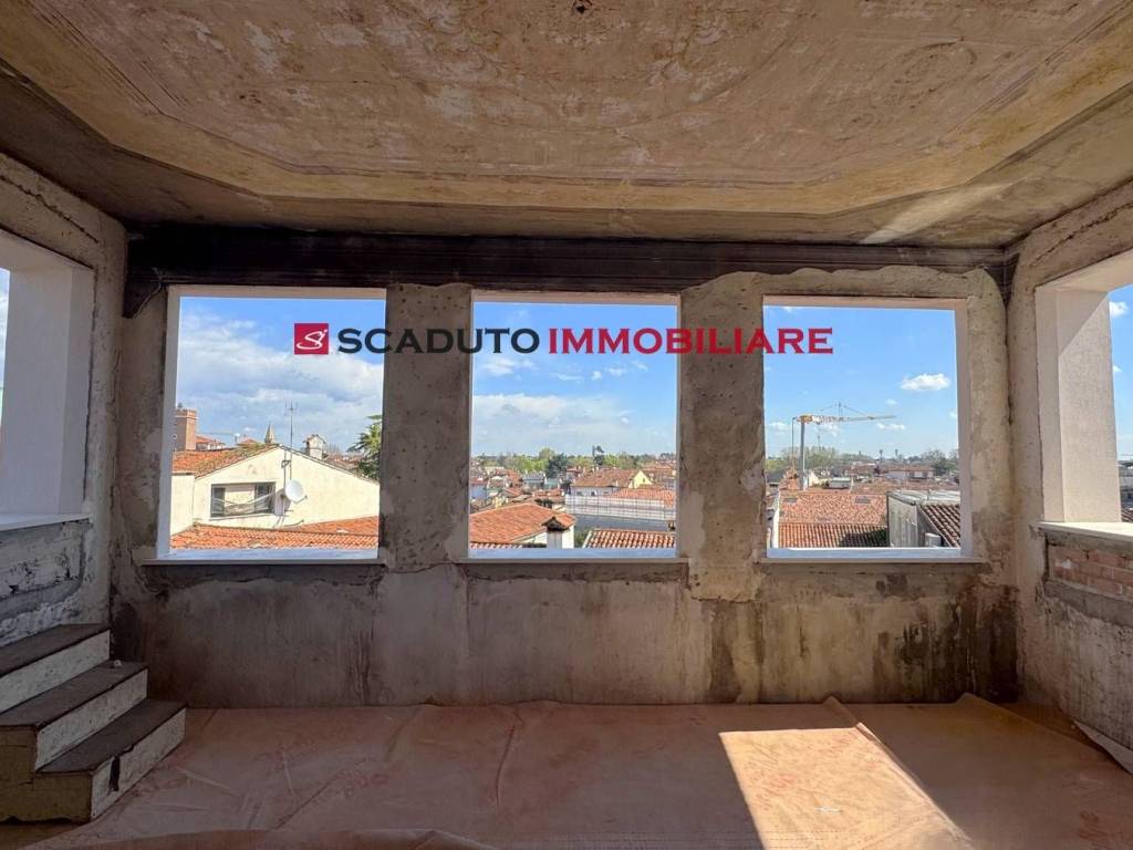 Attico / mansarda a Vicenza in Contra' Pasini, 24 - Foto 2