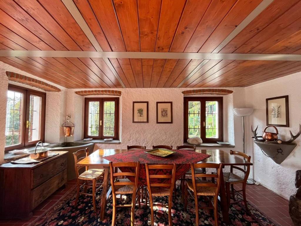 Villa a Alta valle intelvi in Via C. Goldoni, 17 - Foto 5