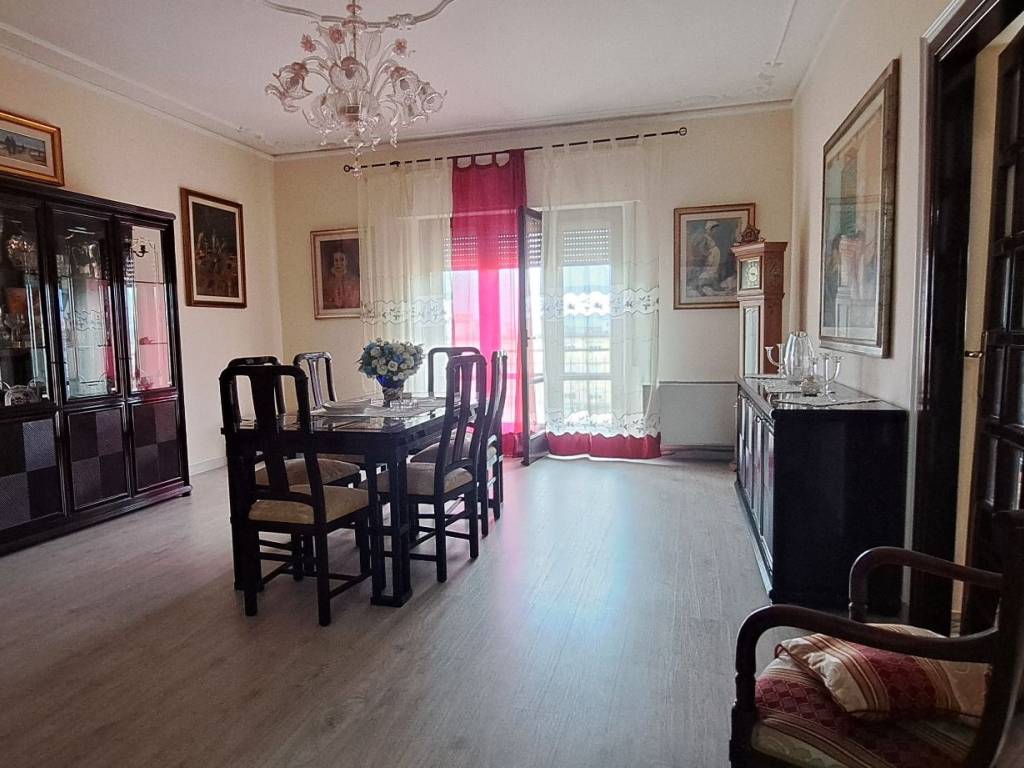 Appartamento a Vibo valentia in Viale Giacomo Matteotti, 65 - Foto 2