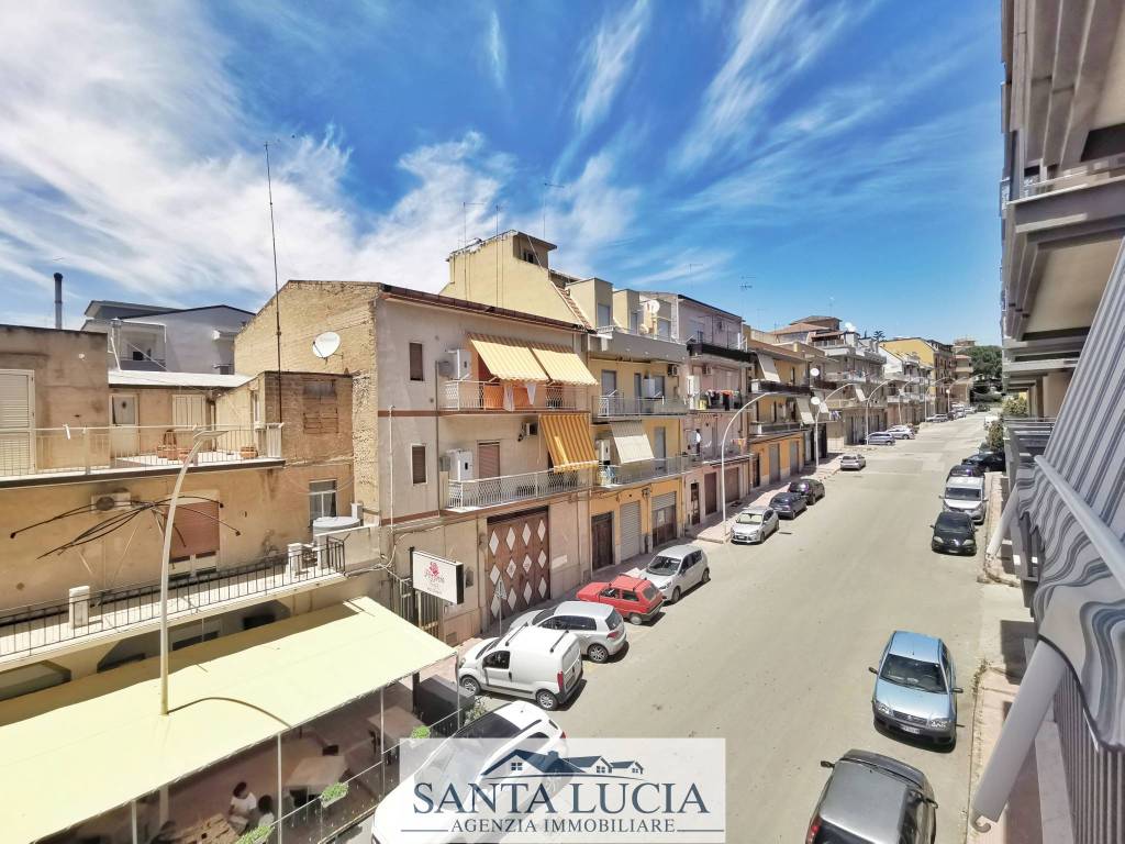 Appartamento a Canicattì in Via Senatore Salvatore Sammartino - Foto 5