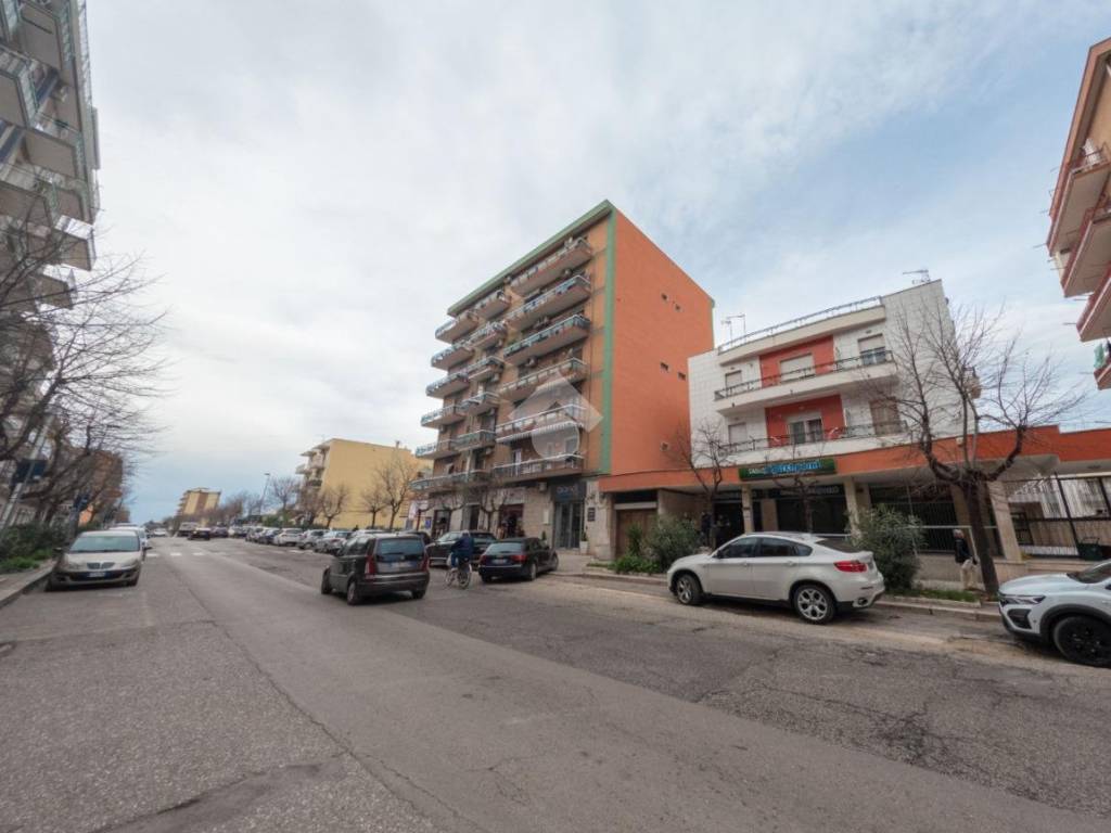 Box / garage a Manfredonia in Via Giuseppe di Vittorio, 100 - Foto 2