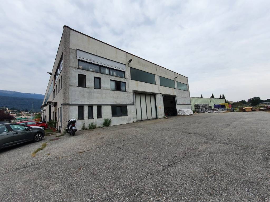 Immobile a Gavirate in Viale dello Sport - Foto 2