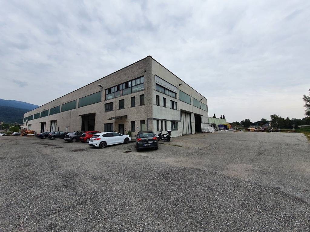 Immobile a Gavirate in Viale dello Sport - Foto 3