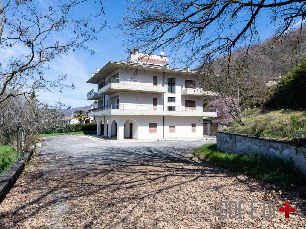 Villa a Cantalice in San Liberato - Foto 2