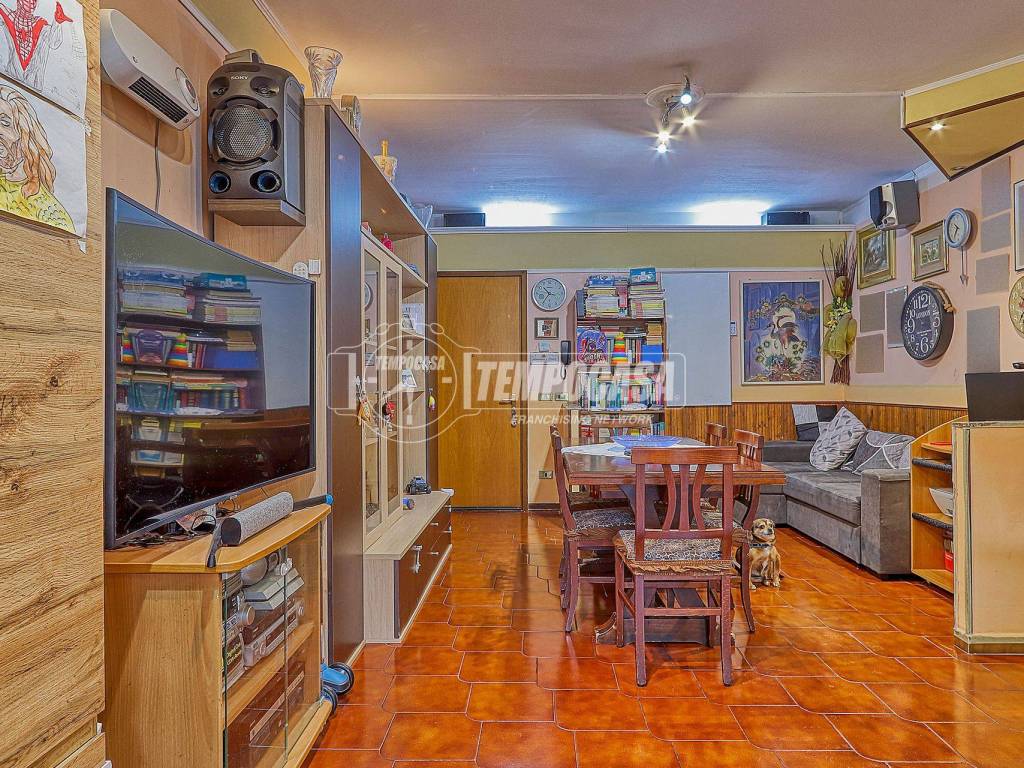 Appartamento a Induno olona in Via Maria Croci, 1 - Foto 2