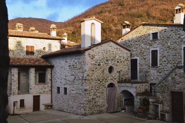 Casa indipendente a Valtopina - Foto 2