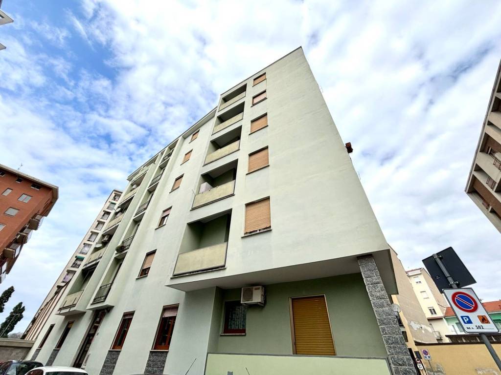 Appartamento a Alessandria in Via Angelo Morbelli, 33 - Foto 2