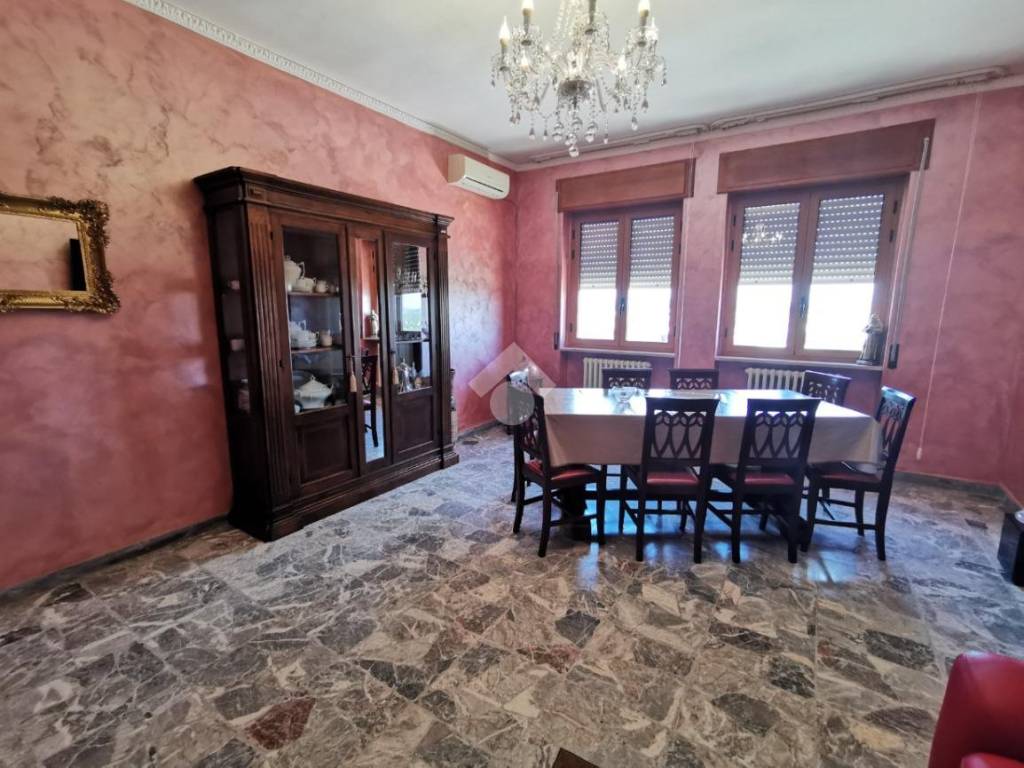 Appartamento a Torremaggiore in Via g - Foto 2