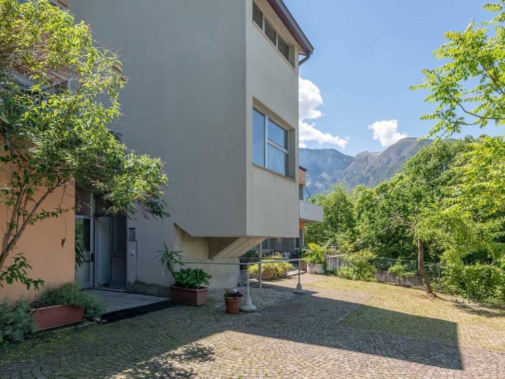 Palazzo / stabile a Trento in Via Emanuele Lanzerotti, 14 - Foto 2