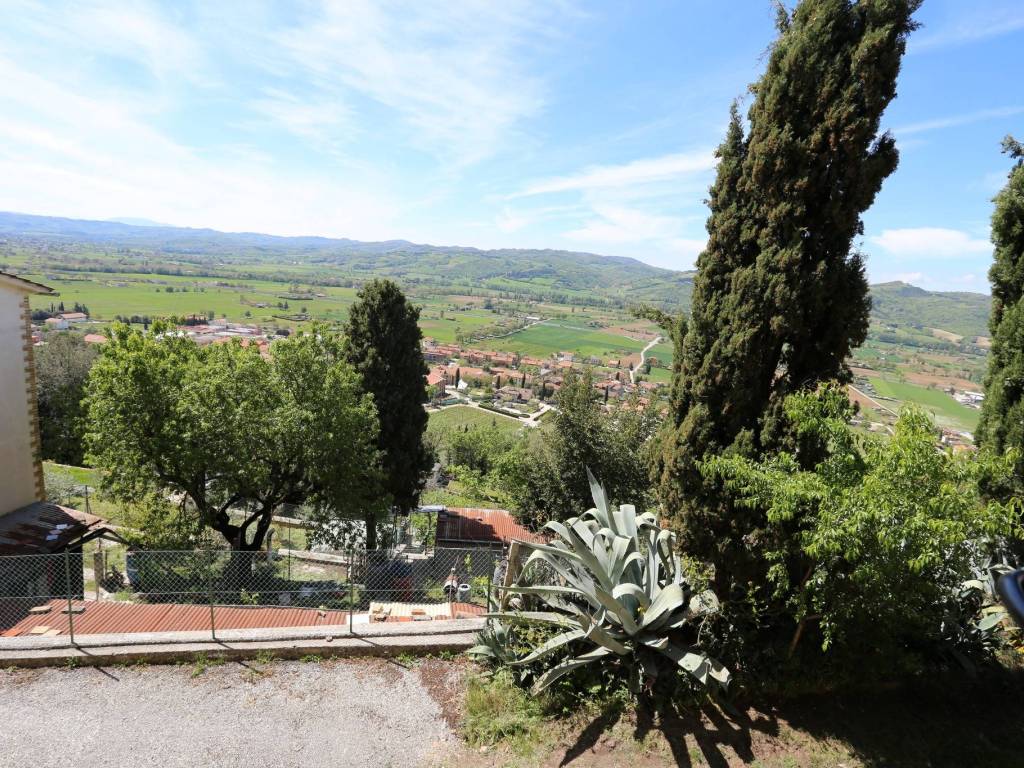 Casa indipendente a Gubbio in Via della Croce - Foto 2