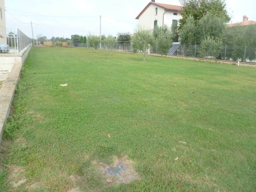 Terreno a Castiglione del lago in Via Roma - Foto 2