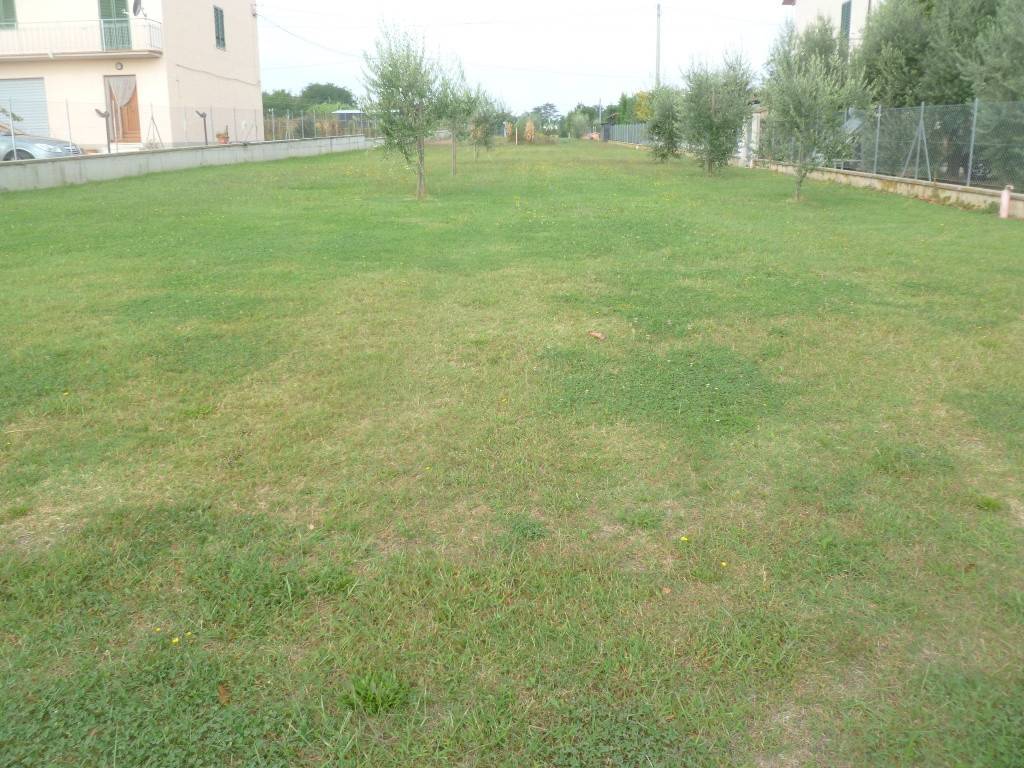 Terreno a Castiglione del lago in Via Roma - Foto 3