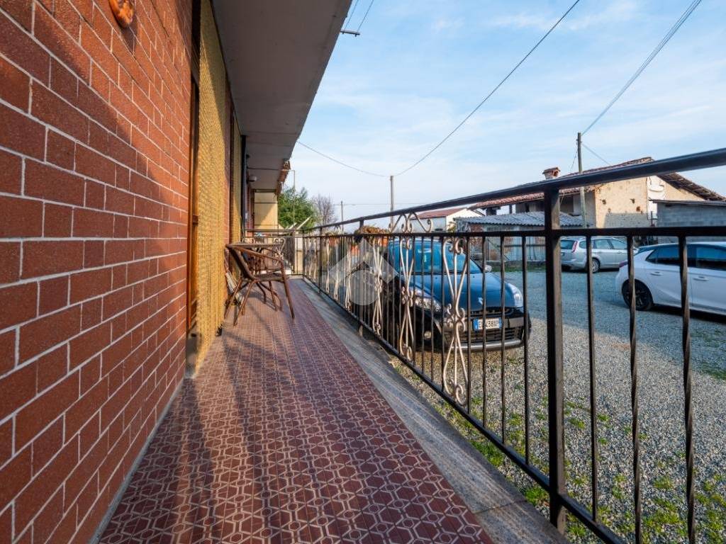 Appartamento a Revello in Via Servour, 6 - Foto 2