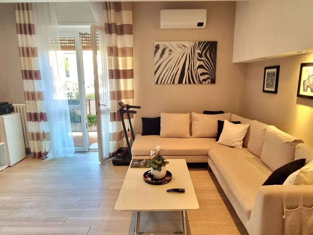 Appartamento a Como in Via Giovanni Battista Barberini, 23 - Foto 4