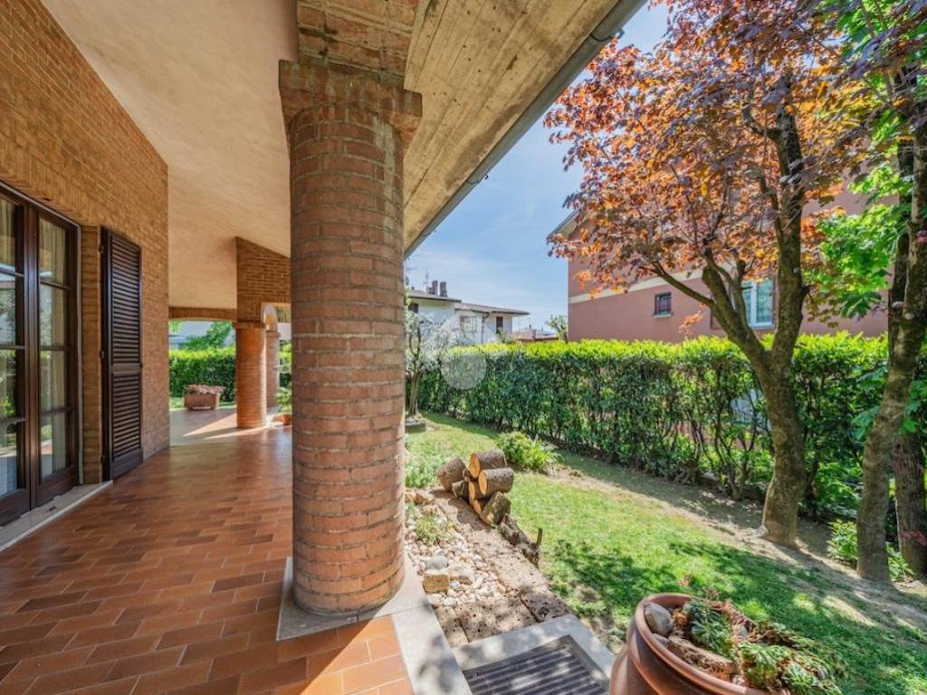 Villa a Gussago in Via IV Novembre, 42 - Foto 5