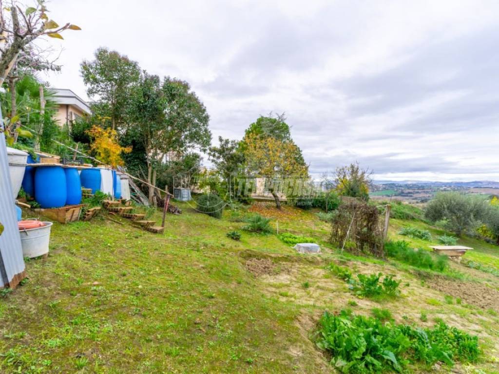 Terreno a Monte san giusto in Via Madonna Concezione 499 - Foto 5