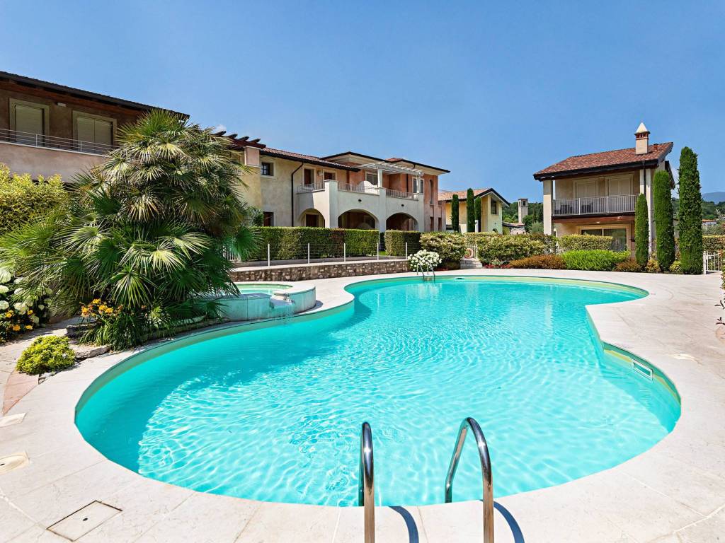 Villa a Manerba del garda in Via Pieve vecchia, 31 - Foto 2