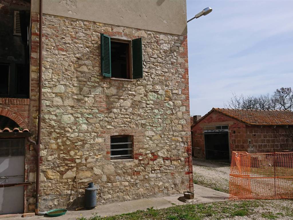 Casa indipendente a Castiglione del lago in Castiglione del Lago - Foto 3