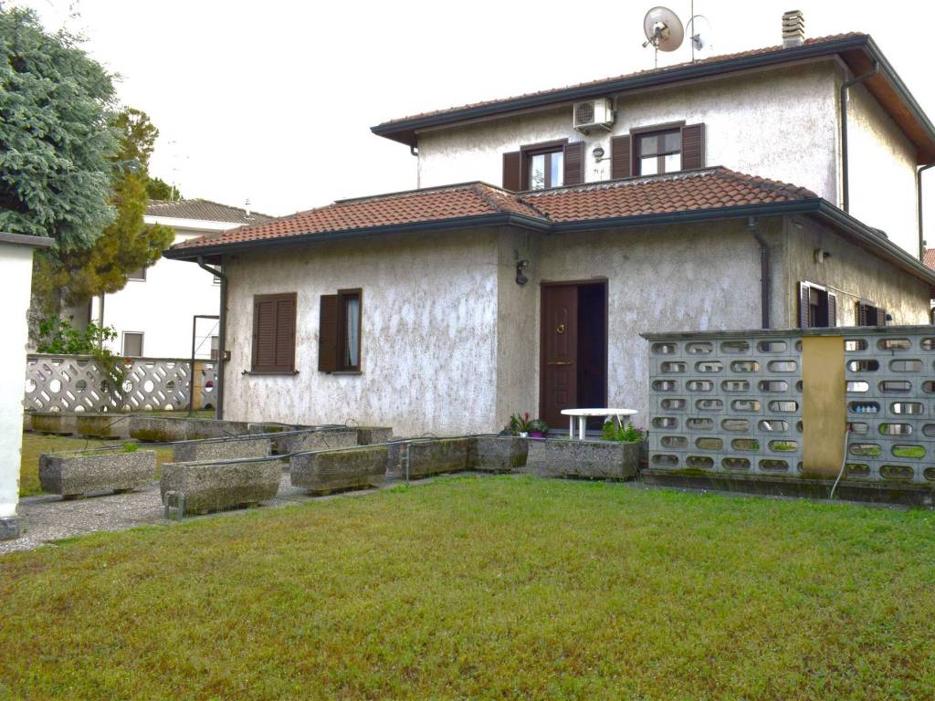 Villa a Vigevano in Via San Giovanni, 49 - Foto 2