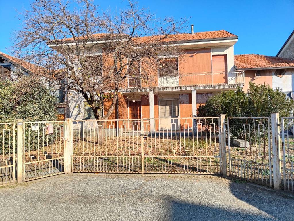 Villa a Bianzè in Vicolo 4 Novembre, 7 - Foto 5