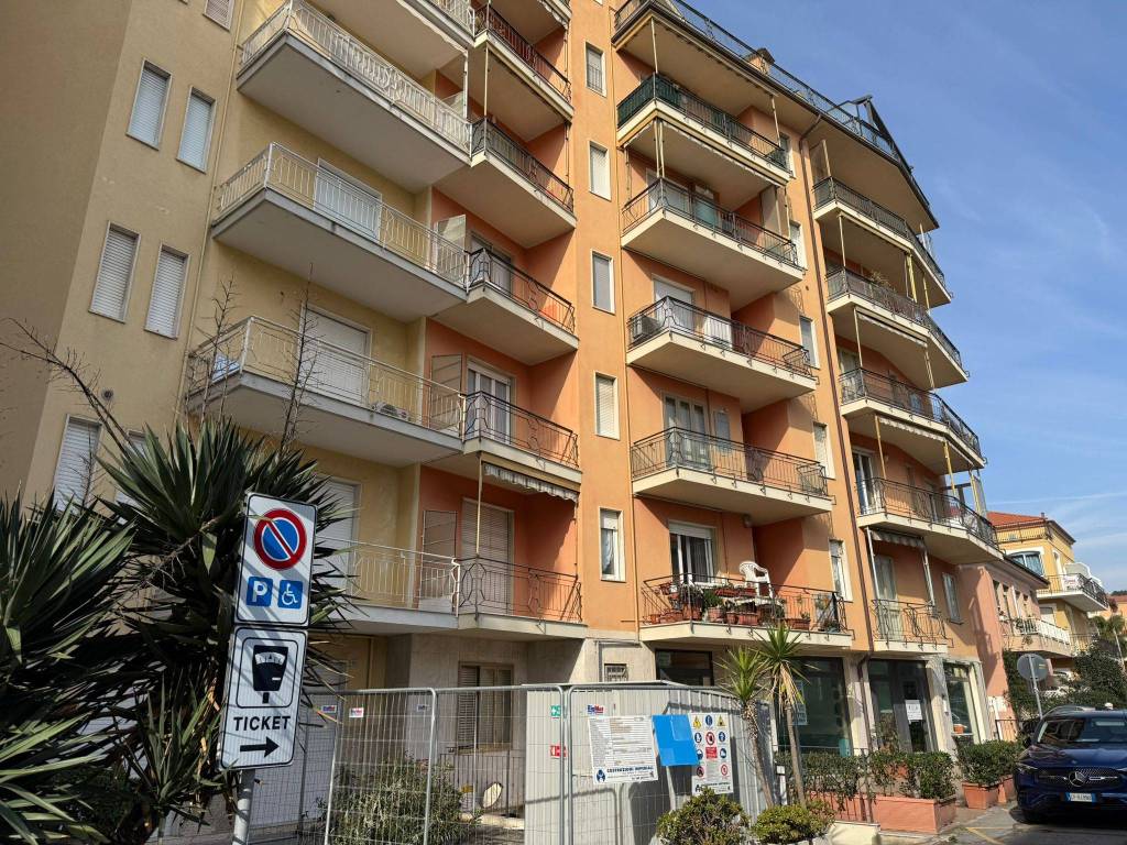 Appartamento a San bartolomeo al mare in Via Sardegna - Foto 2