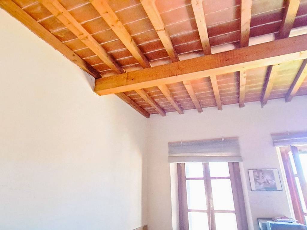 Casa indipendente a Arezzo in Via Camillo Benso di Cavour - Foto 2