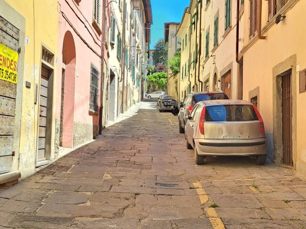 Casa indipendente a Arezzo in Via Camillo Benso di Cavour - Foto 4