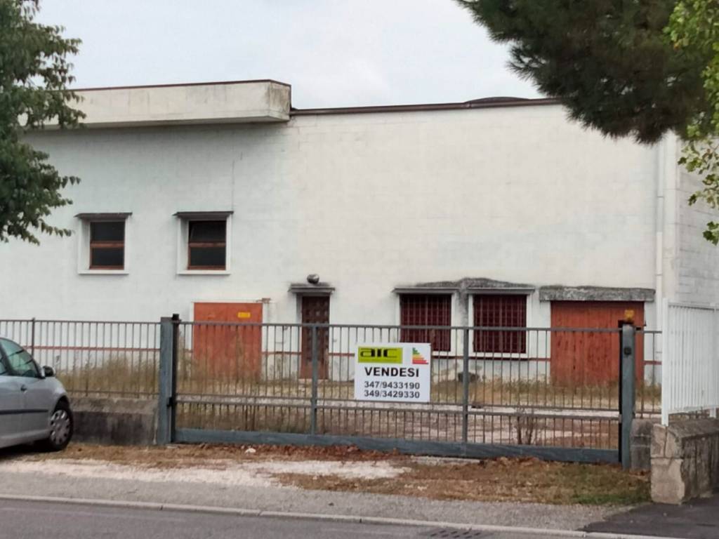 Immobile a Castiglione delle stiviere in Via dell'Artigianato, 3 - Foto 5