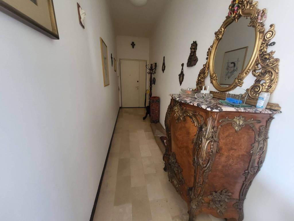 Appartamento a Cantù in Via Armando Diaz - Foto 2