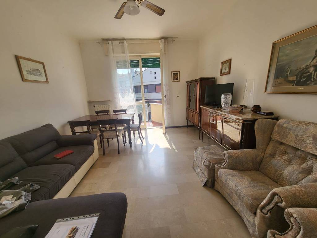 Appartamento a Cantù in Via Armando Diaz - Foto 5