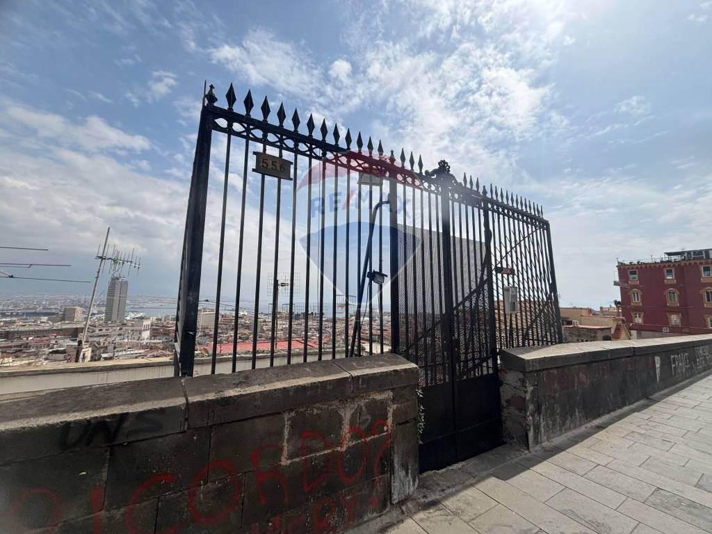 Appartamento a Napoli in Corso Vittorio Emanuele, 556 - Foto 2