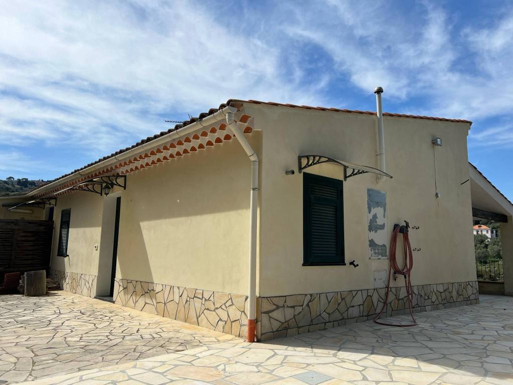 Appartamento a Diano marina in Strada ai Gorleri - Foto 3