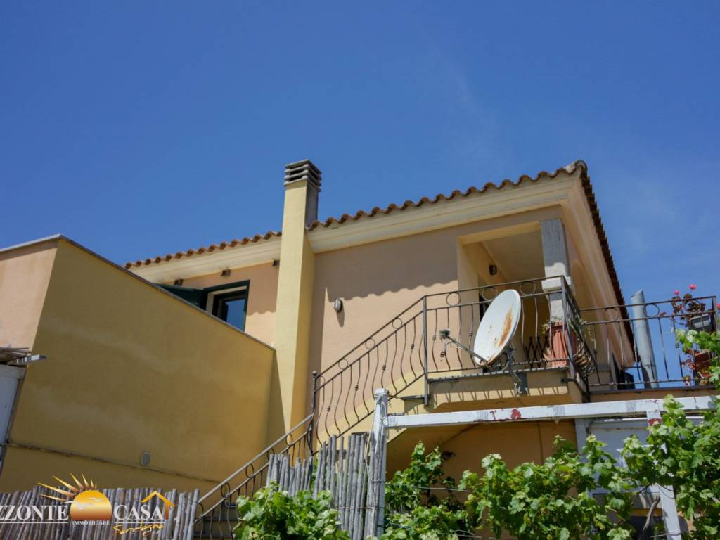 Appartamento a Loiri porto san paolo in Viale Pietro Nenni - Foto 4
