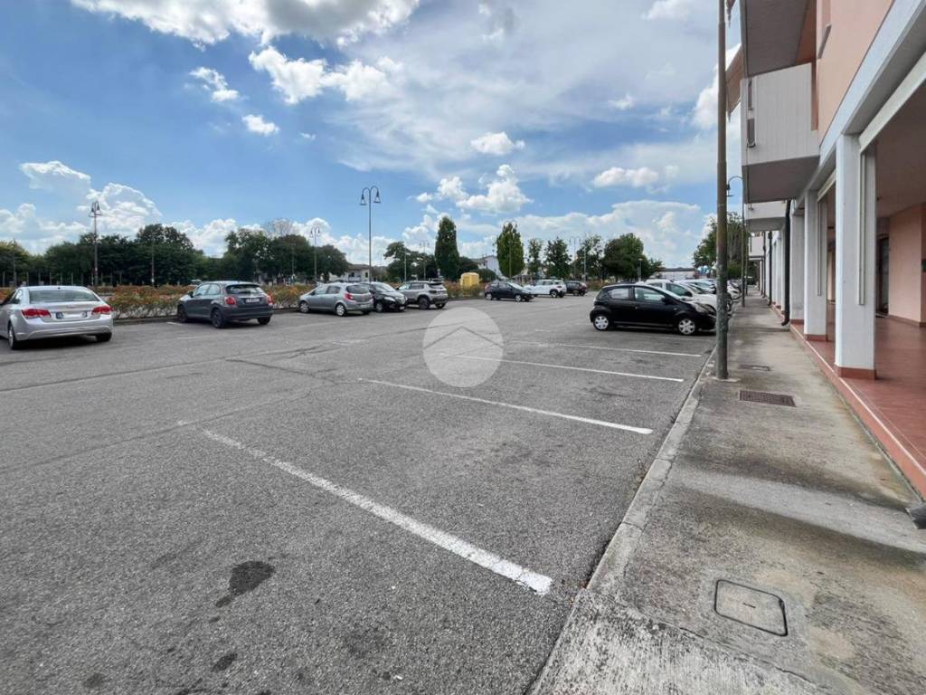 Immobile a Porto mantovano in Via Europa - Foto 4