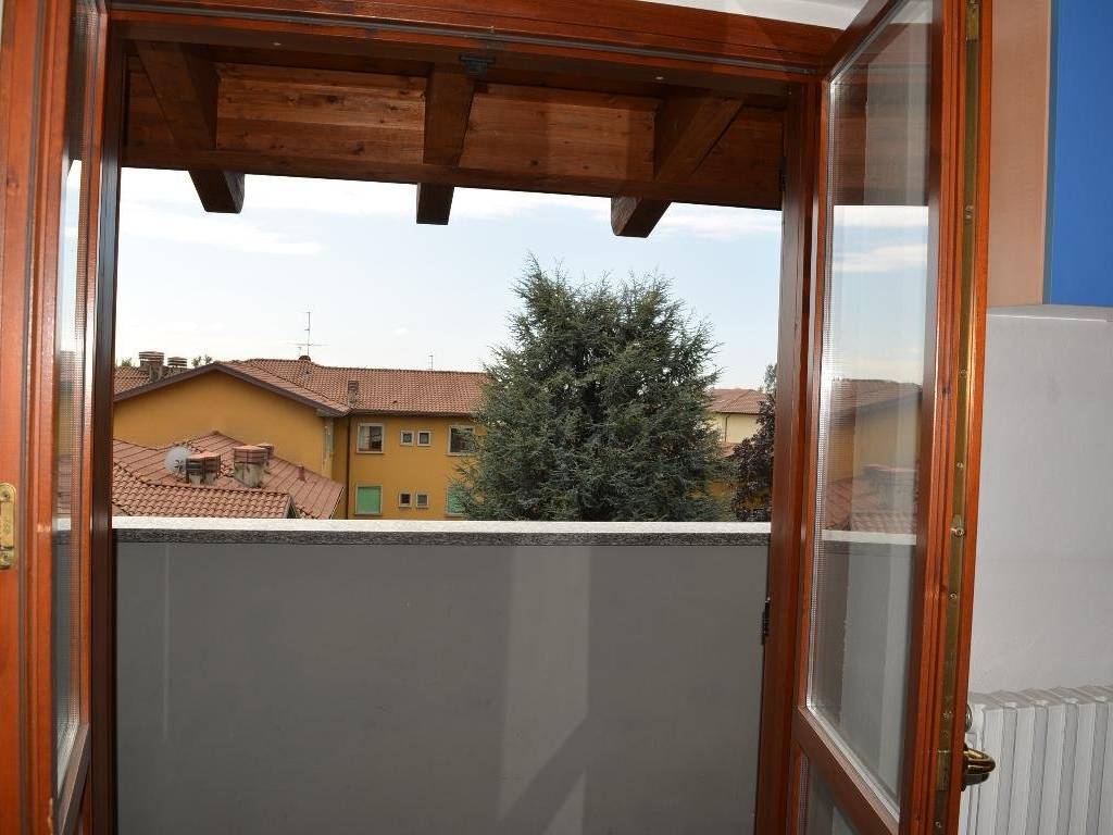 Appartamento a Merate in Via IV Novembre, 26 - Foto 5