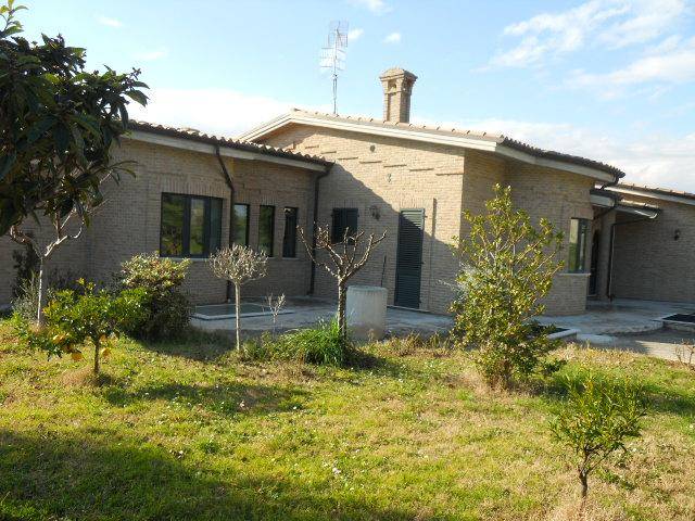 Villa a Monteprandone in strada provinciale 54 - Foto 2